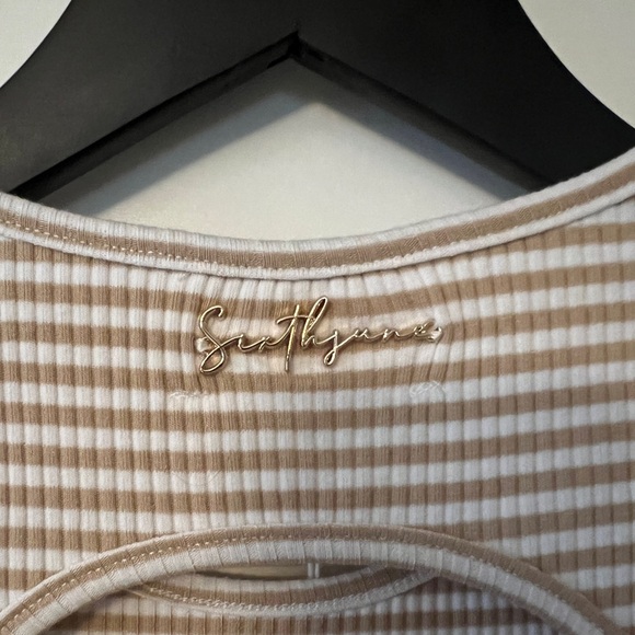 NWT Sleeveless Open Back Ribbed Mini Dress - Picture 9 of 9